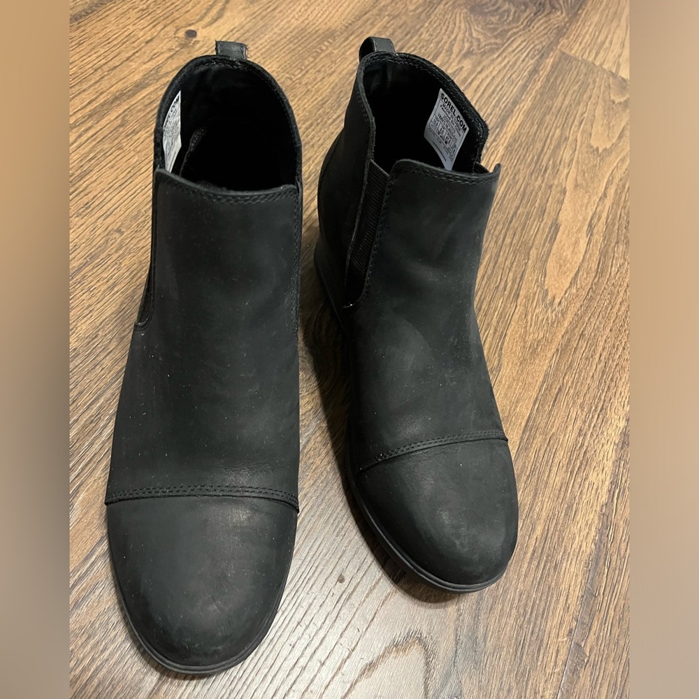 Sorel Evie boots size 10.5